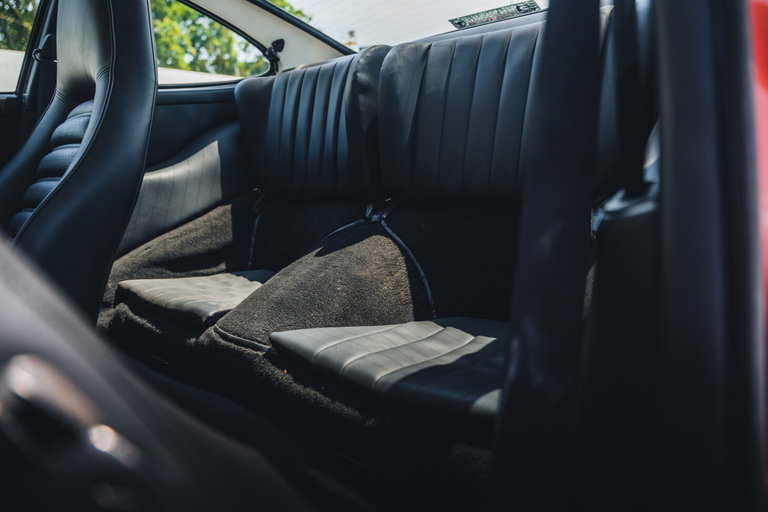 Porsche 911 Carrera 2.7