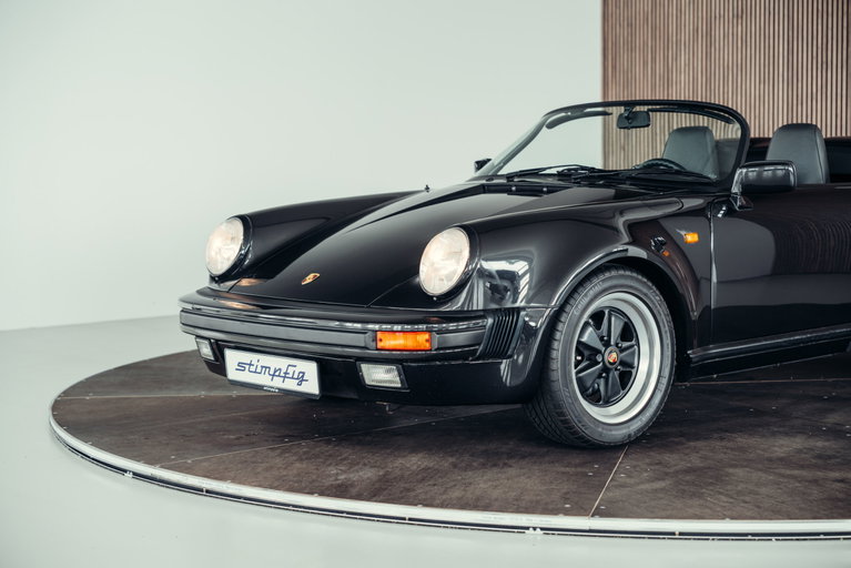 Porsche 911 Carrera 3.2 Speedster