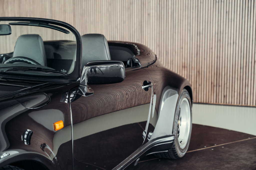 Porsche 911 Carrera 3.2 Speedster