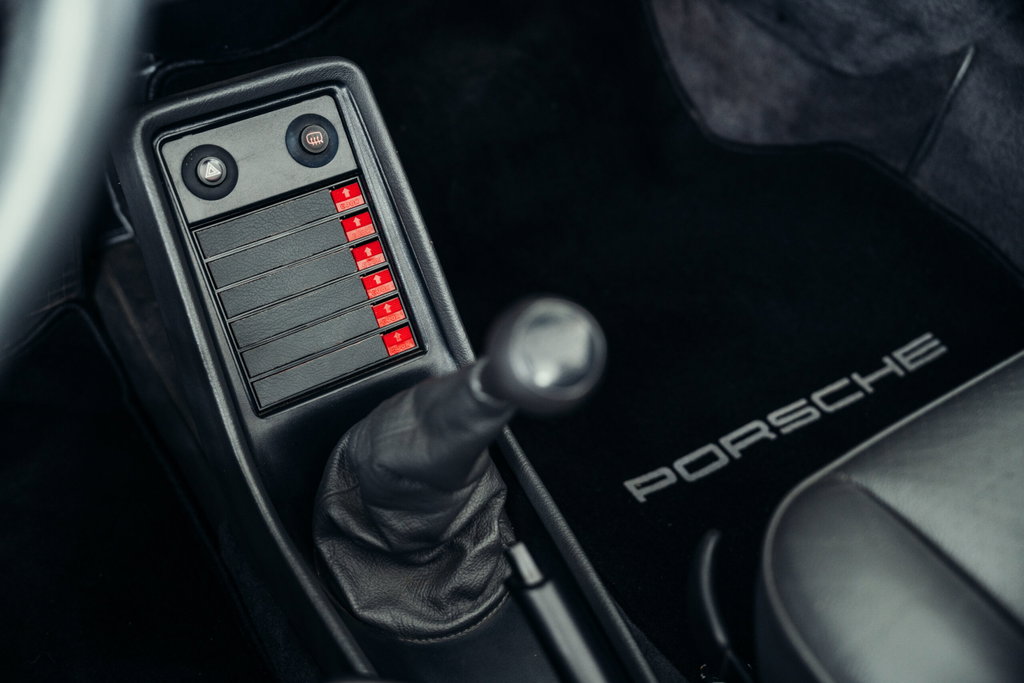 Porsche 911 Carrera 3.2 Speedster