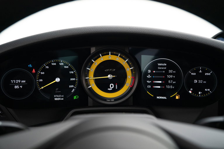 Porsche 992 GT3 Touring