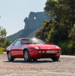 Porsche 928
