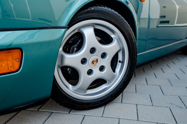 Porsche 964 Carrera 4