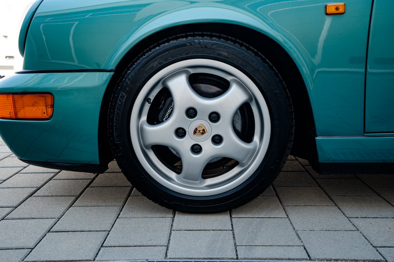 Porsche 964 Carrera 4