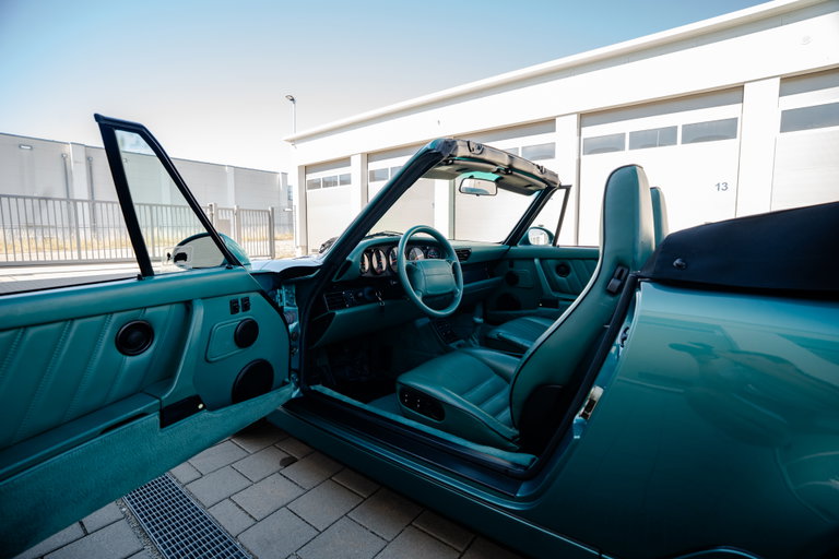 Porsche 964 Carrera 4