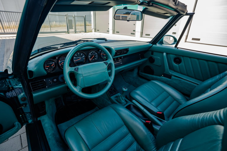 Porsche 964 Carrera 4