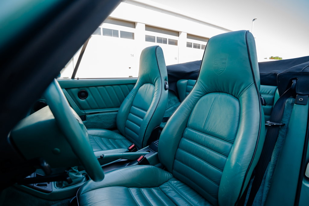 Porsche 964 Carrera 4