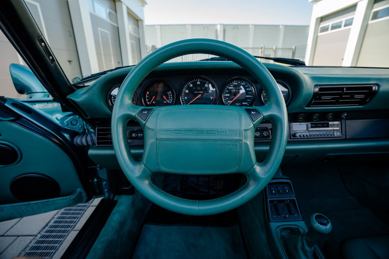 Porsche 964 Carrera 4