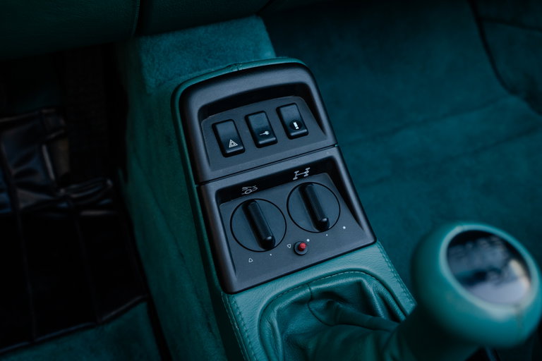 Porsche 964 Carrera 4
