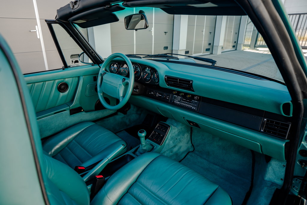 Porsche 964 Carrera 4