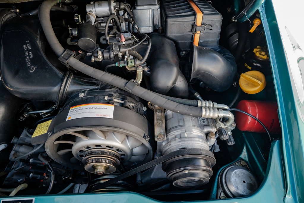 Porsche 964 Carrera 4
