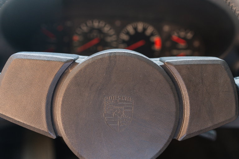 Porsche 928