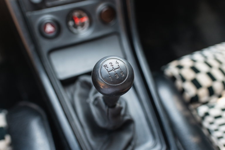 Porsche 928