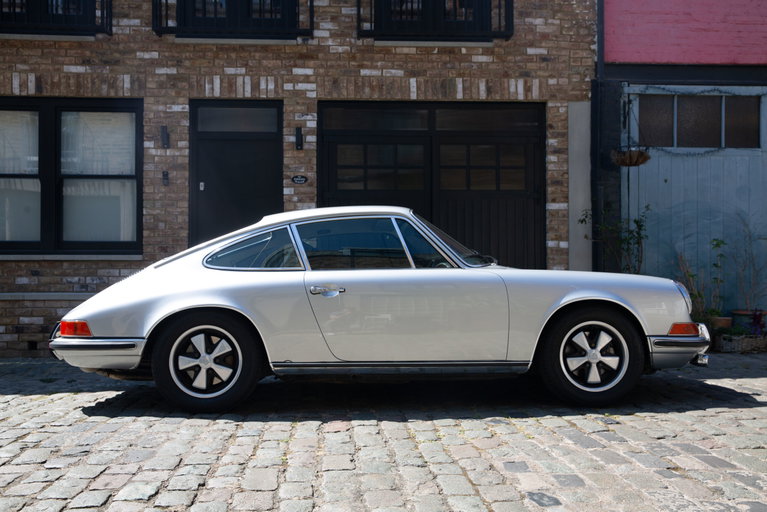Porsche 911 E