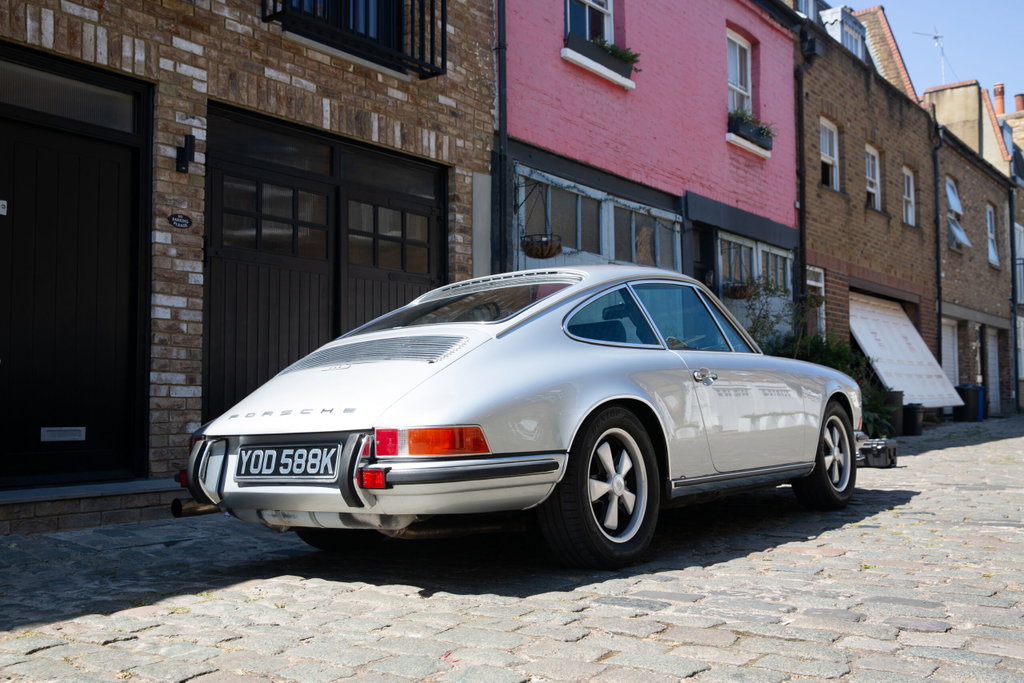 Porsche 911 E