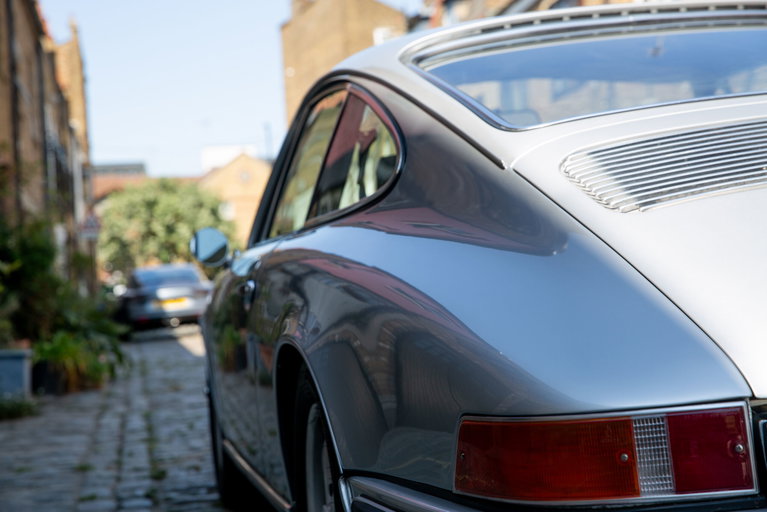 Porsche 911 E