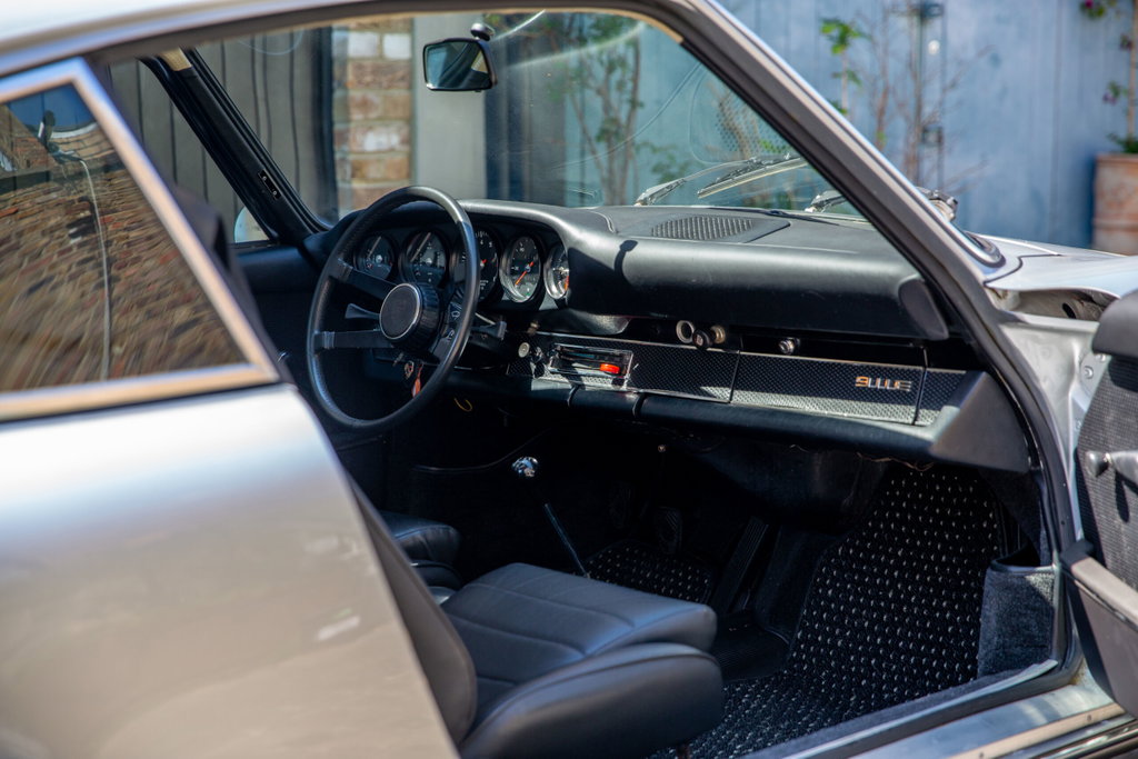 Porsche 911 E
