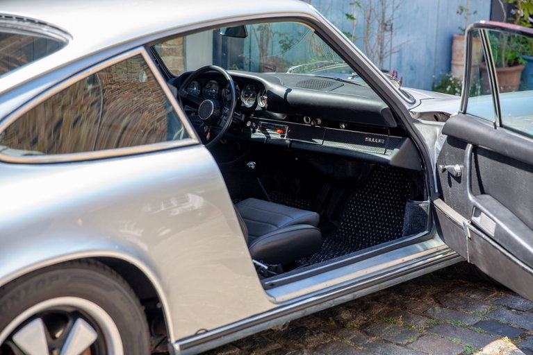 Porsche 911 E