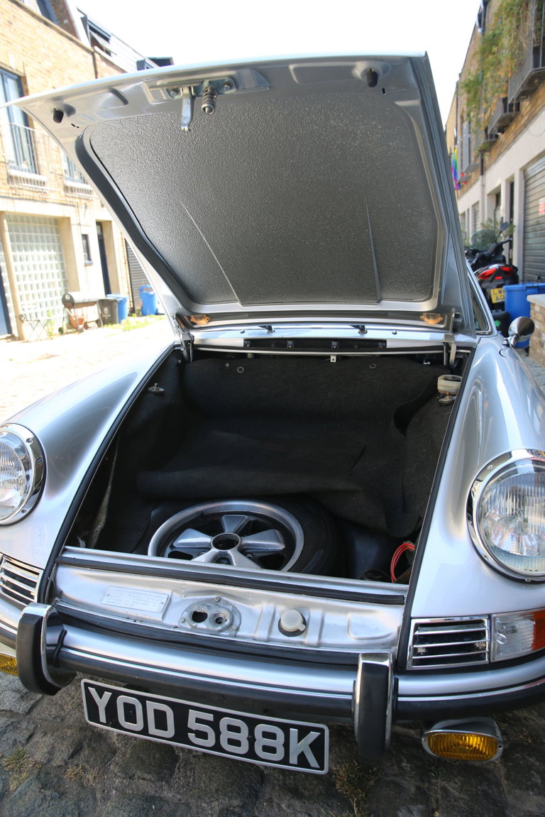 Porsche 911 E