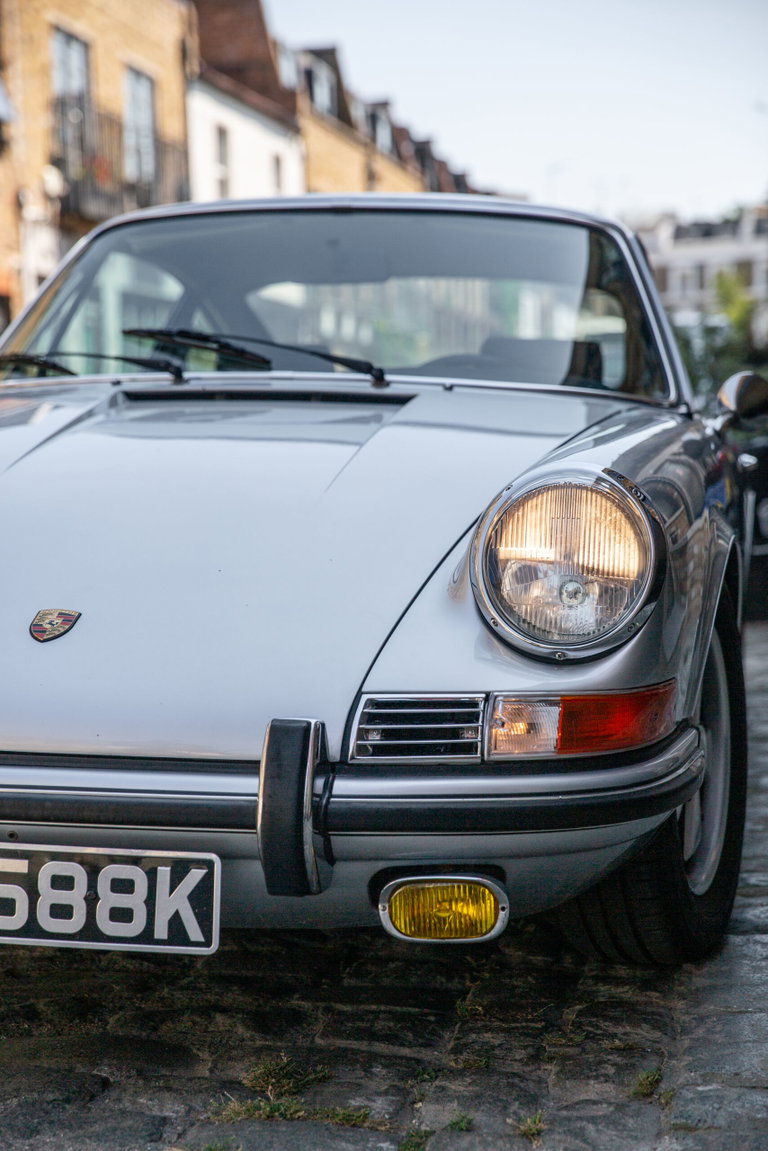 Porsche 911 E