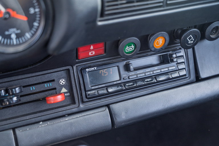 Porsche 911 Carrera 3.0