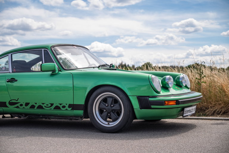 Porsche 911 Carrera 3.0