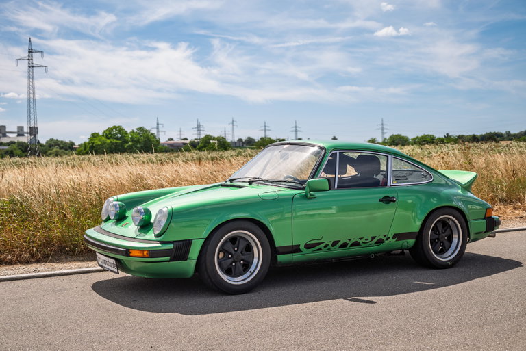 Porsche 911 Carrera 3.0