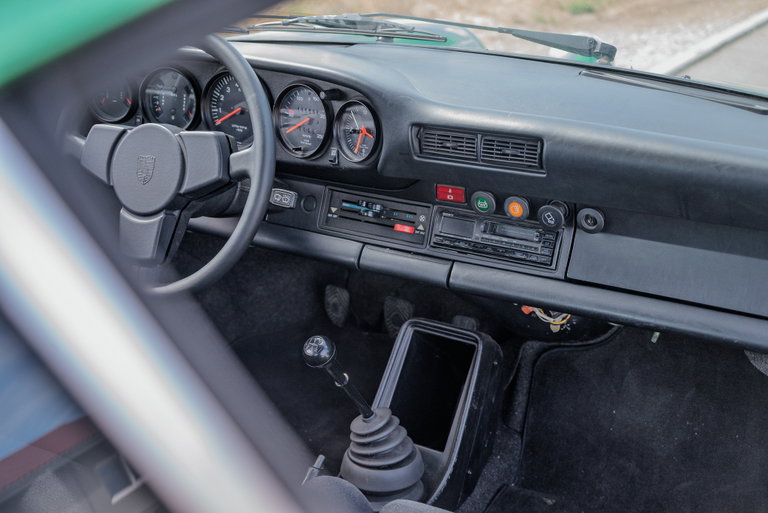 Porsche 911 Carrera 3.0