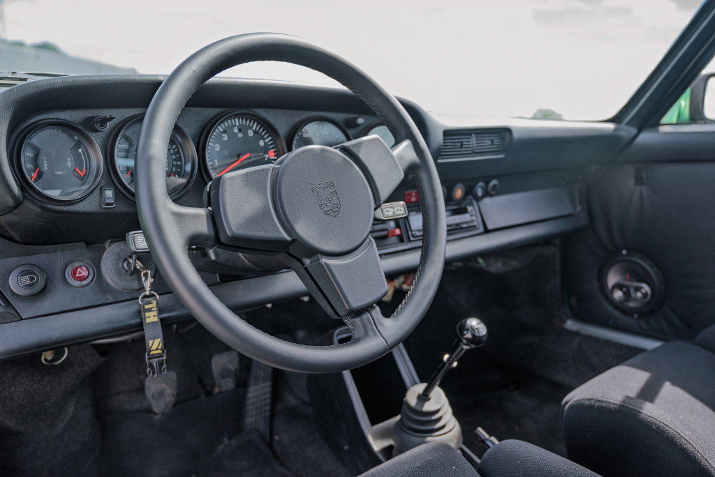 Porsche 911 Carrera 3.0