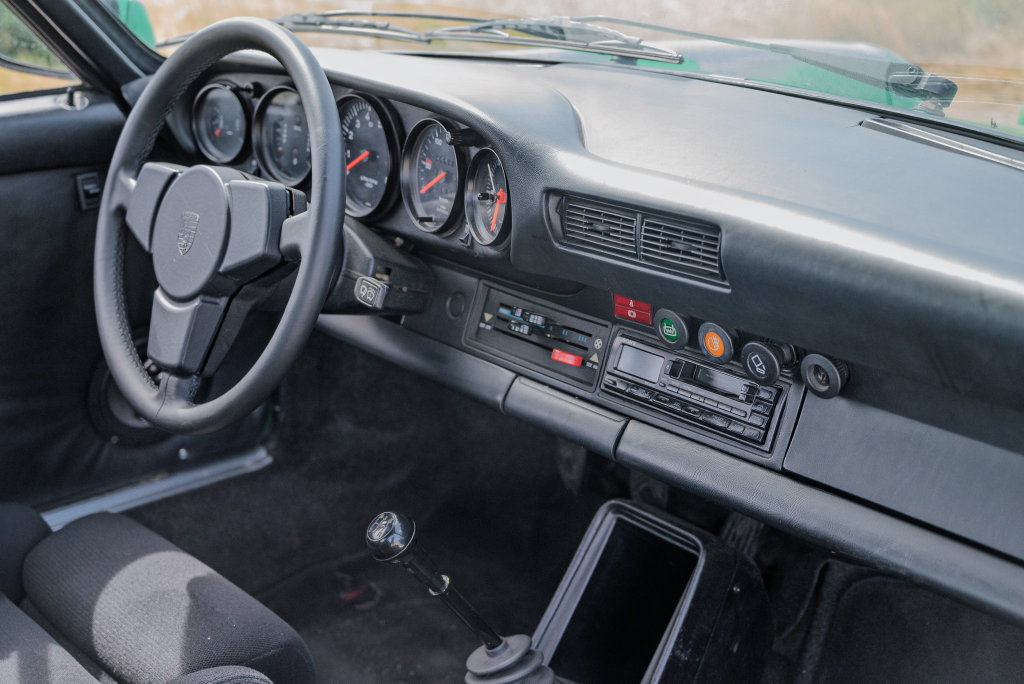 Porsche 911 Carrera 3.0
