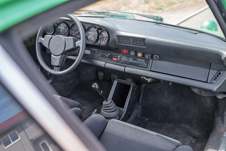 Porsche 911 Carrera 3.0