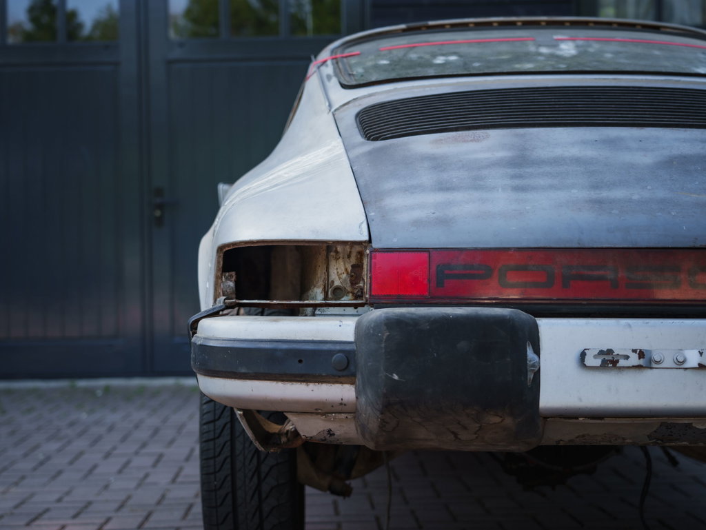 Porsche 911 “25 Jahre Jubiläumsmodell”