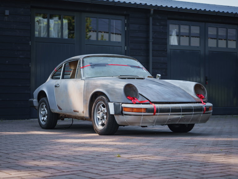 Porsche 911 “25 Jahre Jubiläumsmodell”