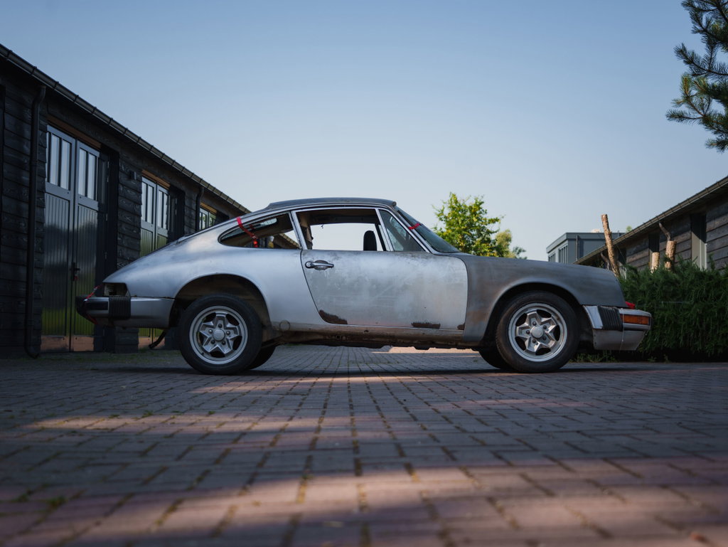 Porsche 911 “25 Jahre Jubiläumsmodell”