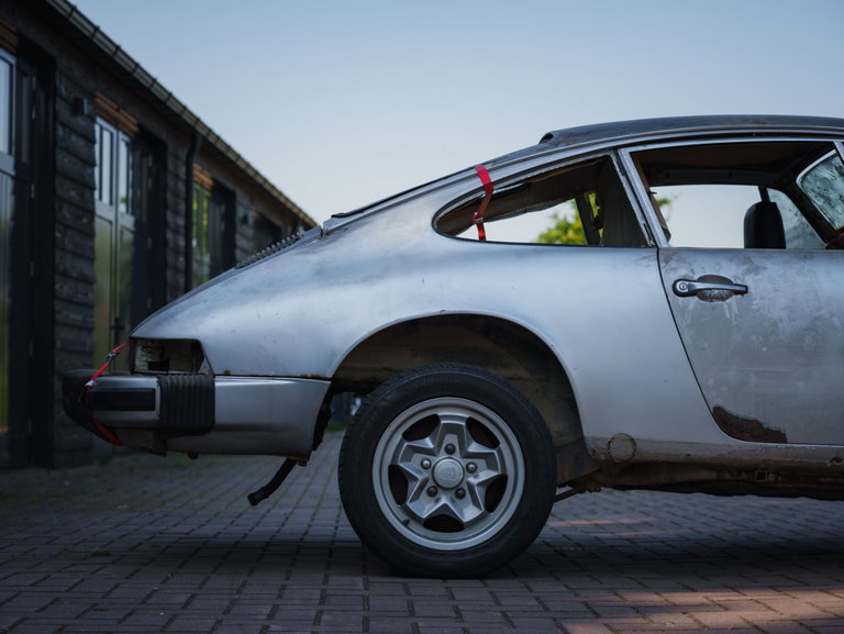 Porsche 911 “25 Jahre Jubiläumsmodell”