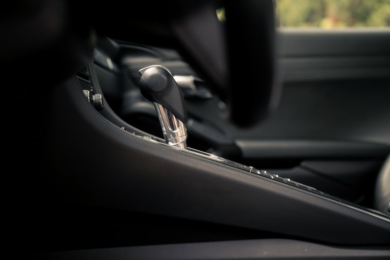 Porsche 718 Cayman T