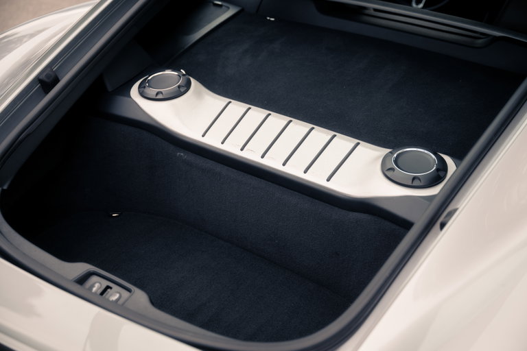 Porsche 718 Cayman T