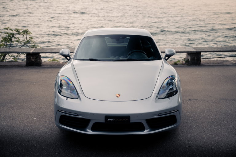 Porsche 718 Cayman T