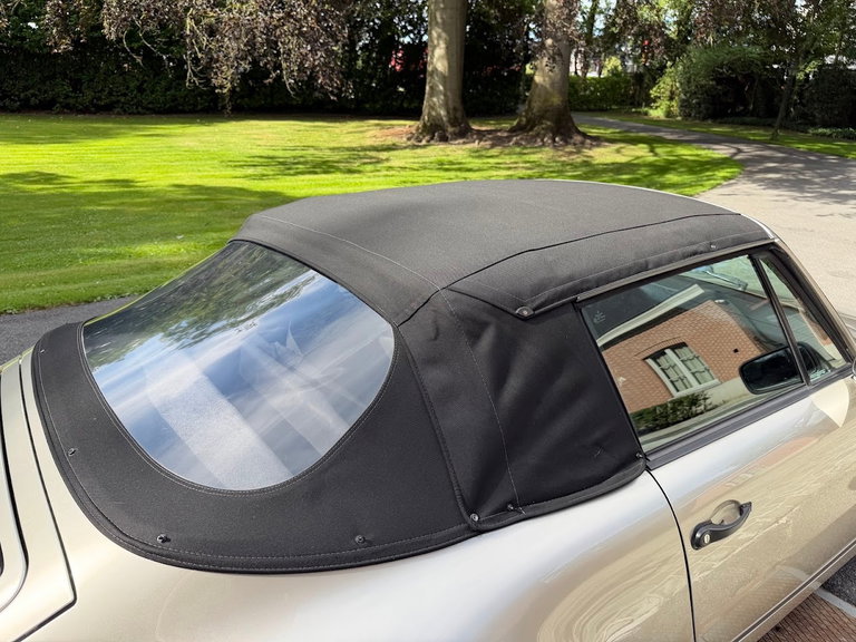 Porsche 964 Carrera 4