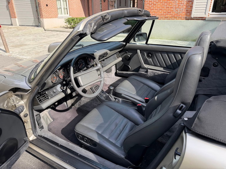 Porsche 964 Carrera 4