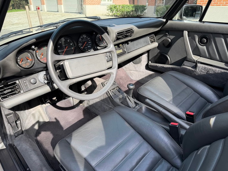 Porsche 964 Carrera 4