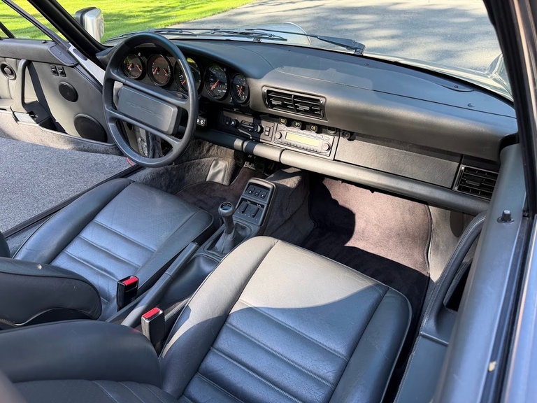 Porsche 964 Carrera 4