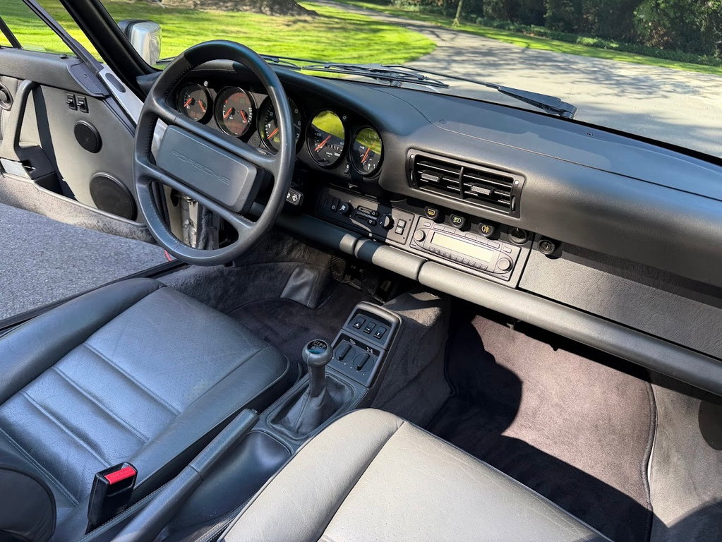 Porsche 964 Carrera 4