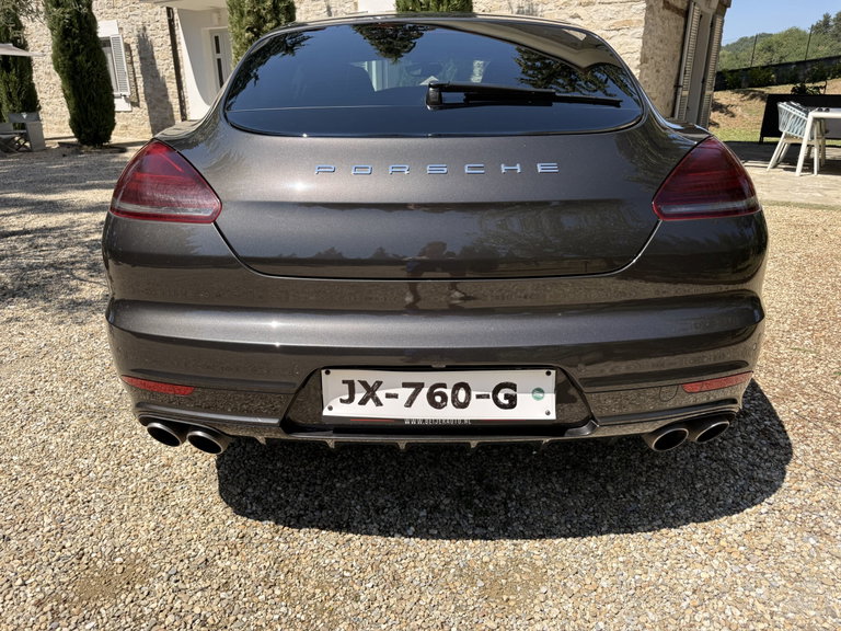 Porsche Panamera S E-Hybrid