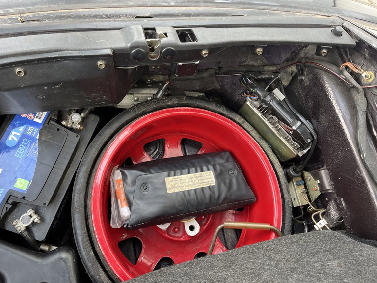 Porsche 964 Carrera 4
