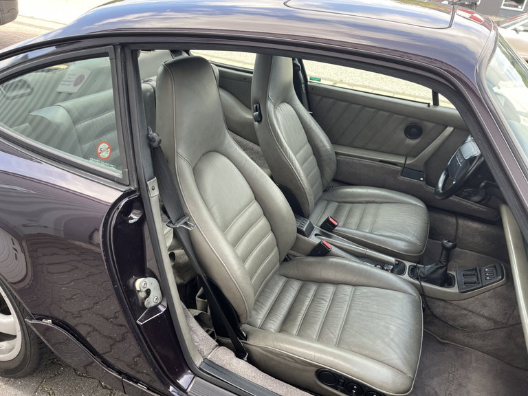 Porsche 964 Carrera 4