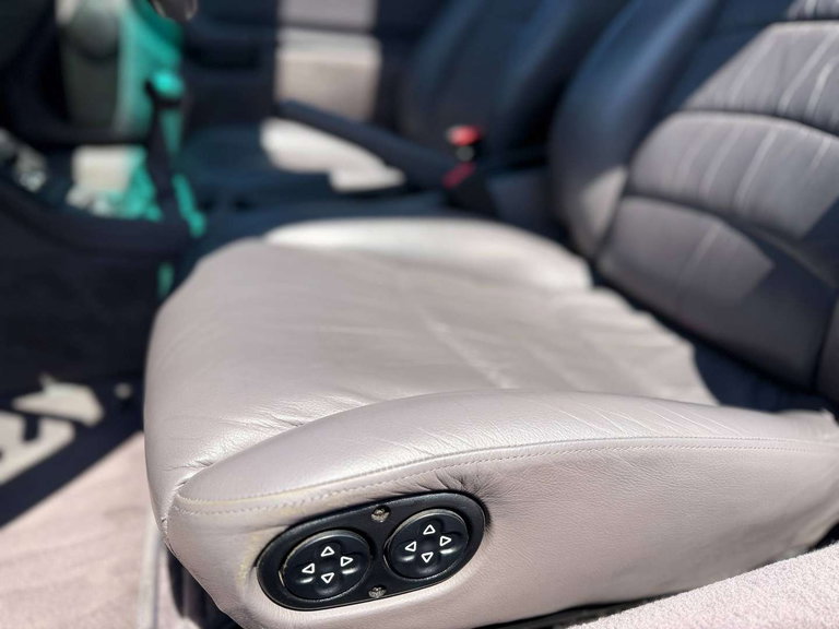 Porsche 993 Carrera 4S