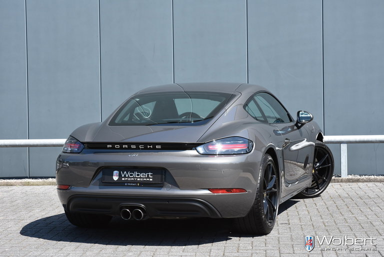 Porsche 718 Cayman