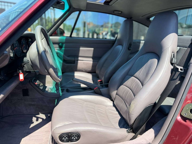 Porsche 993 Carrera 4S
