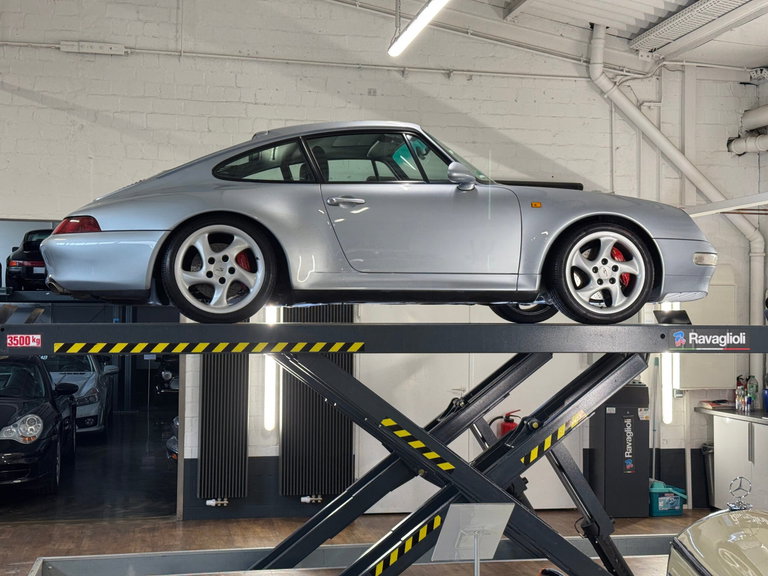 Porsche 993 Carrera 4S